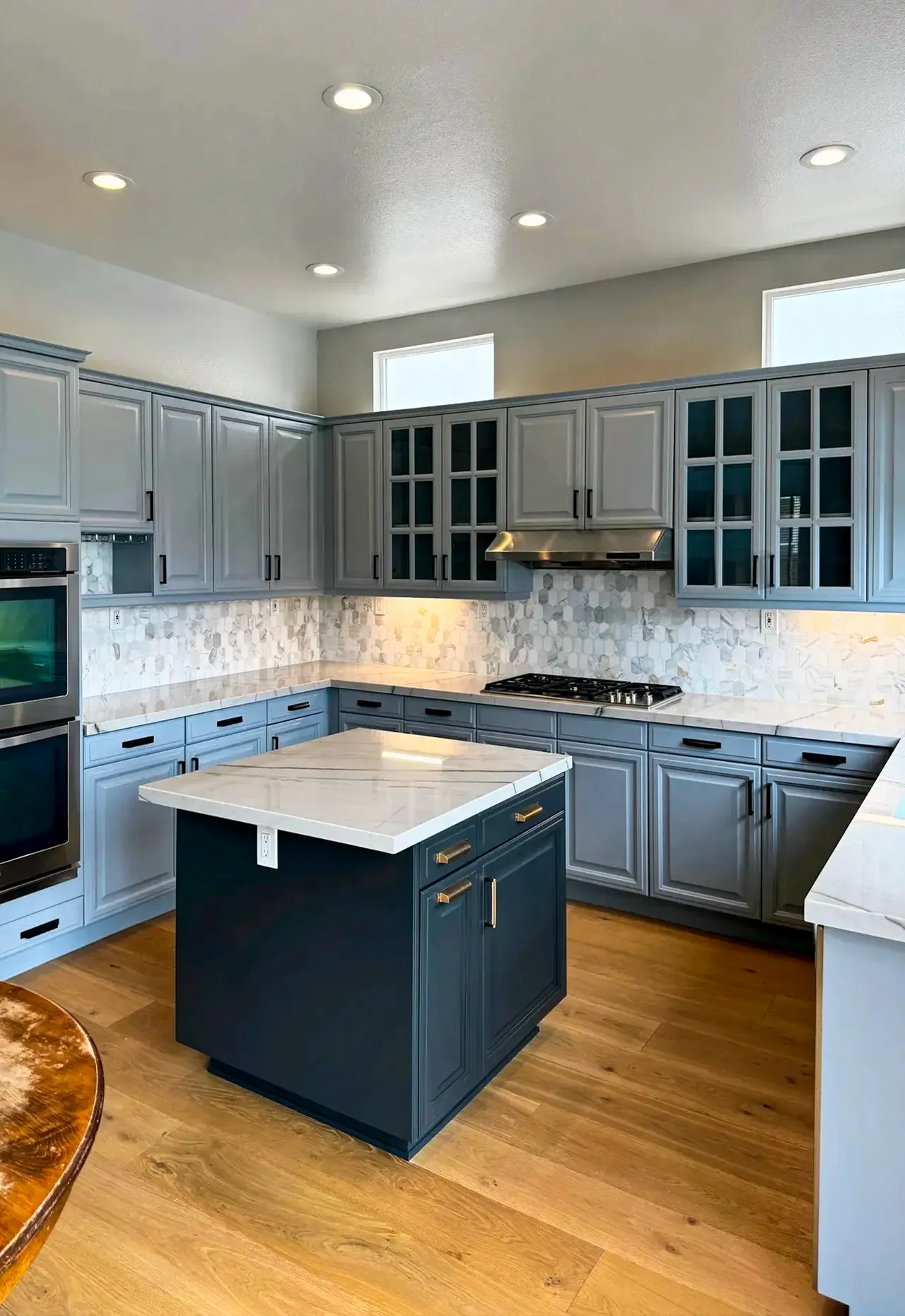 Updated Traditional Kitchen Remodel by Seven Home Improvement Inc. project photo